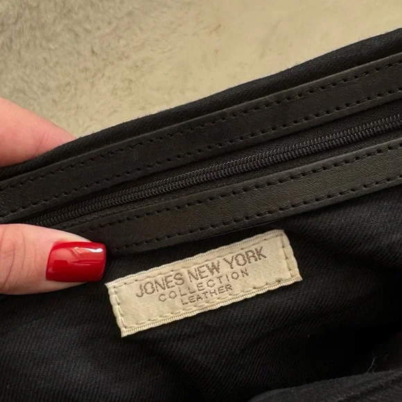 Jones New York Black Shoulder Bag - Picture 5 of 6